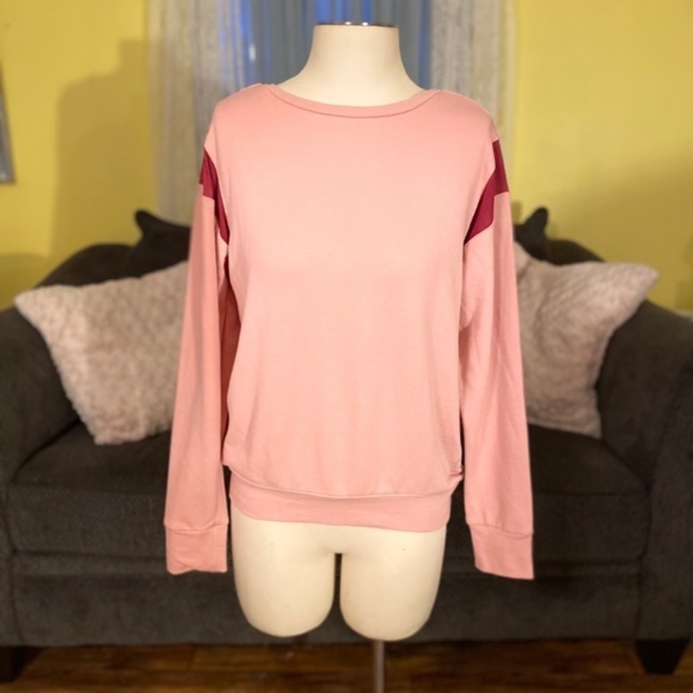 Pro player sweatshirt